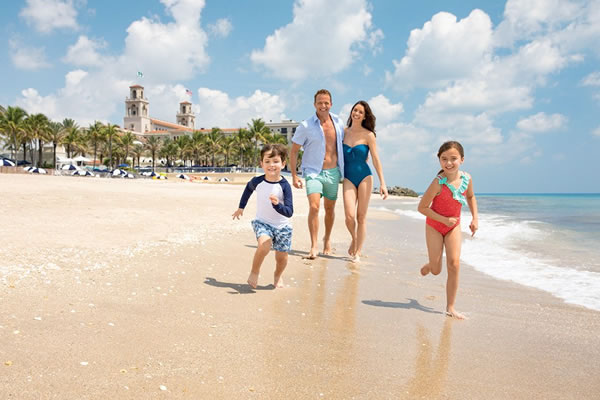Family at the Beach ©The Breakers, Palm Beach