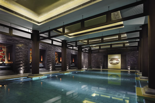 Indoor Pool - ©Four Seasons Hotel Hangzhou at West Lake / Ken Seet