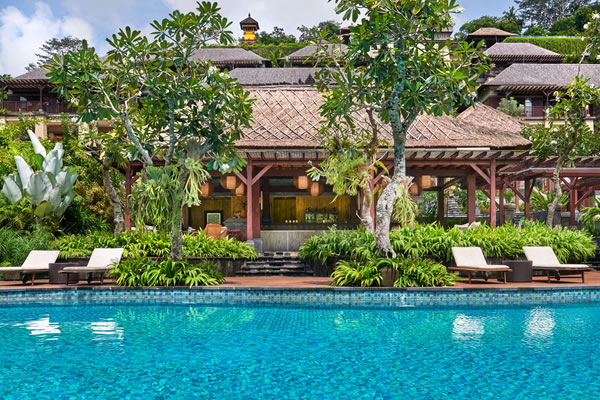 The Pool Bar - ©Mandapa, a Ritz-Carlton Reserve, Bali