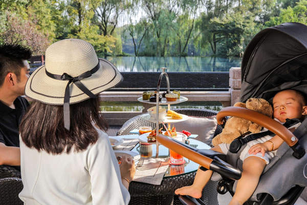 Have a Baby-Friendly Staycation at Four Seasons in Hangzhou with a Stokke® Xplory X Stroller, and In-Room Stokke Bed, Bath & Chair