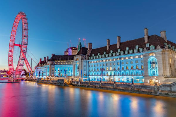 Façade ©London Marriott Hotel County Hall