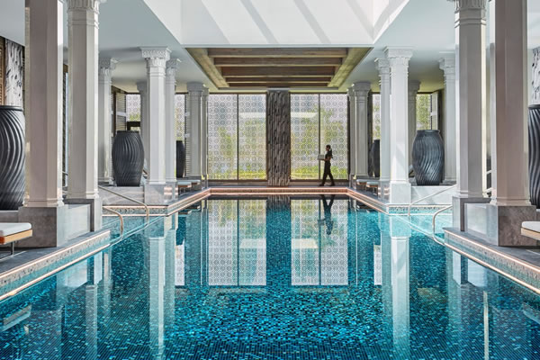 Indoor Spa Pool ©Four Seasons Hotel Bahrain Bay