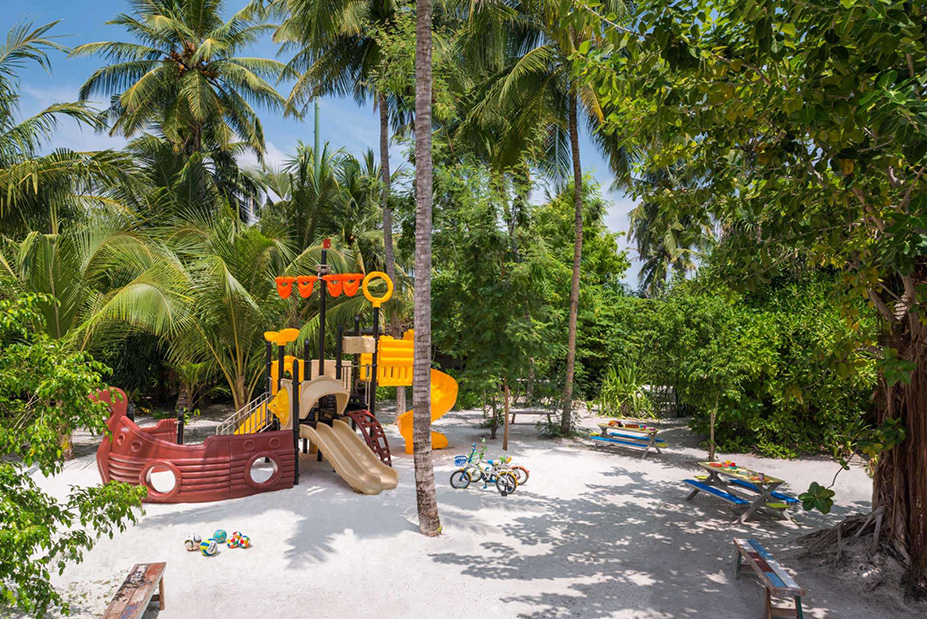 Maldives Family Vacation at The St. Regis Maldives Vommuli Resort