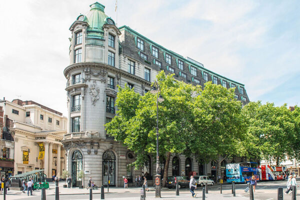 London Family Vacation at One Aldwych