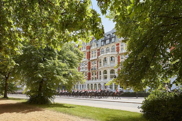 London Family Vacation at Mandarin Oriental Hyde Park, London