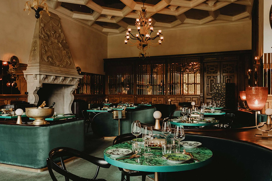 Oxfordshire Family Vacation at Estelle Manor